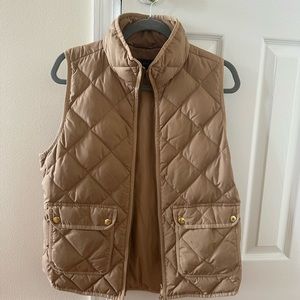 J Crew quilted excursion puffer vest